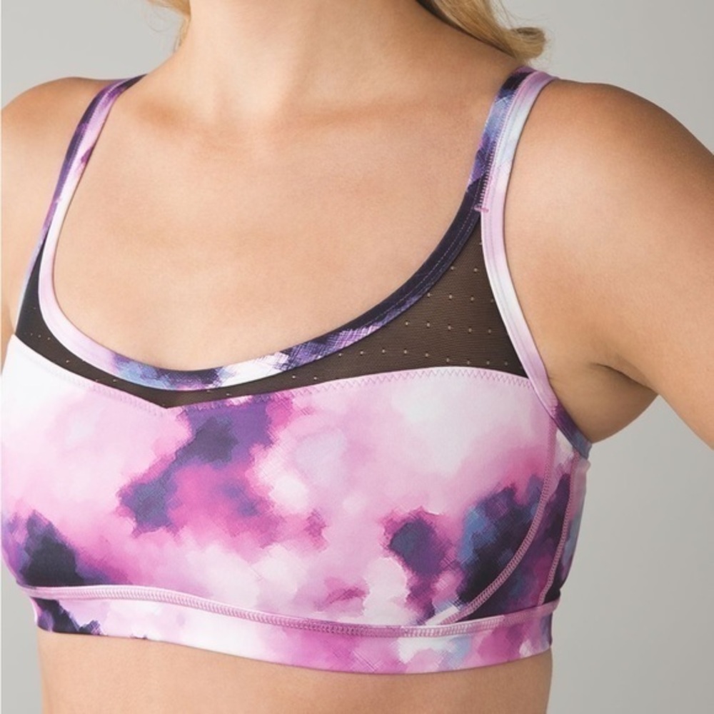 Lululemon Sweaty Endeavor Low‎ Impact Sports Bra - Picture 3 of 11